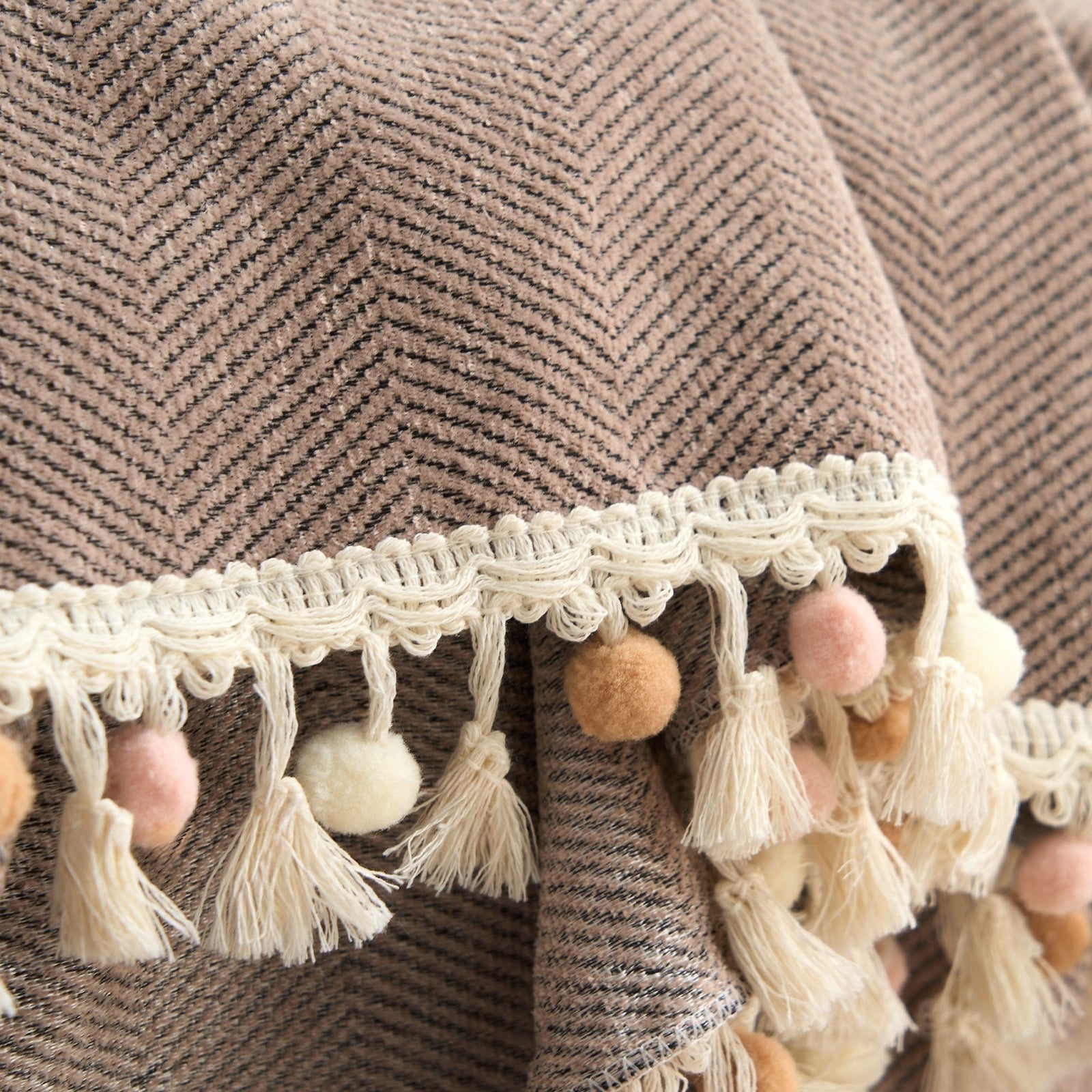herringbone tassel mushroom 9 fringe macro